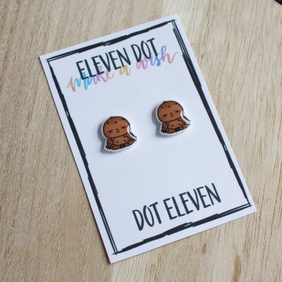 Sweet Meditating Yoga Sloth Stud Post Earrings - Picture 1 of 8
